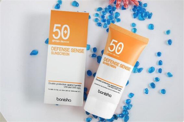 不油腻防晒霜排行榜,让肌肤更透气,盛夏必备