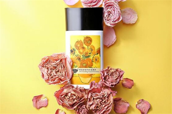 不油腻防晒霜排行榜,让肌肤更透气,盛夏必备