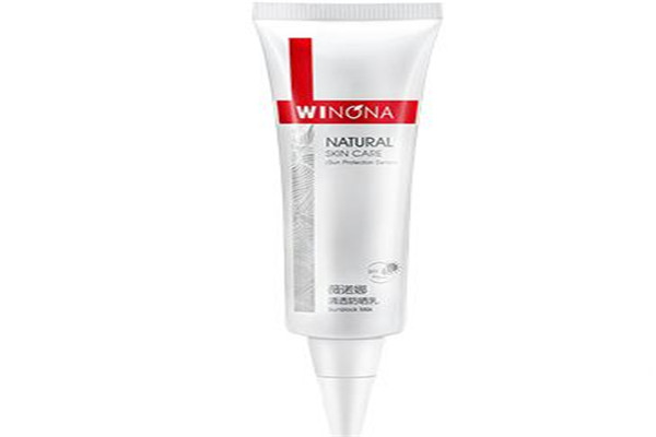 十大痘油皮适合的防晒霜,痘油皮亲妈,赶紧入手吧