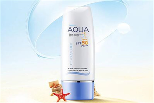 十大痘油皮适合的防晒霜,痘油皮亲妈,赶紧入手吧