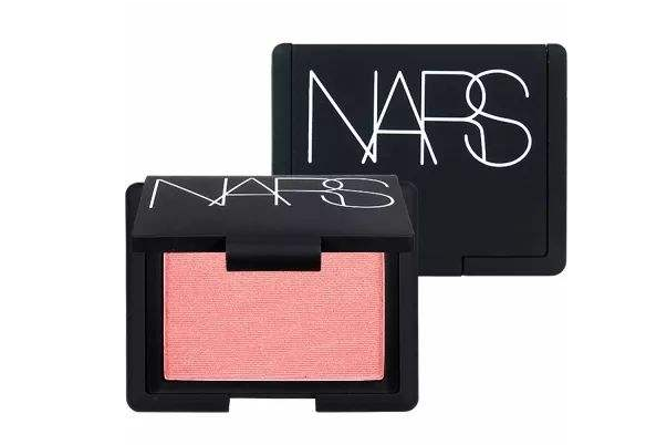 秋冬最好看的腮红 打造时尚潮流妆容，就选这几款