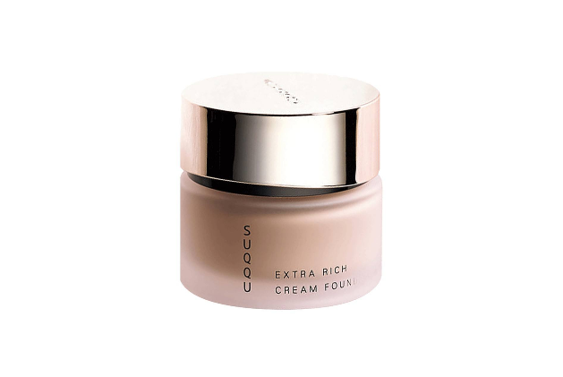 女孩必备化妆品清单排行榜:让你化身成为彩妆大师