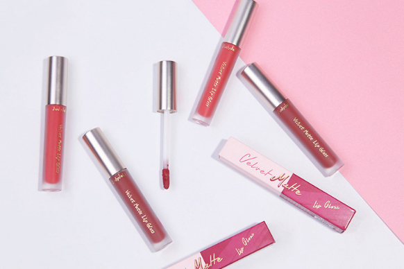 中国十大彩妆排名，一个完美的妆容少不了它们