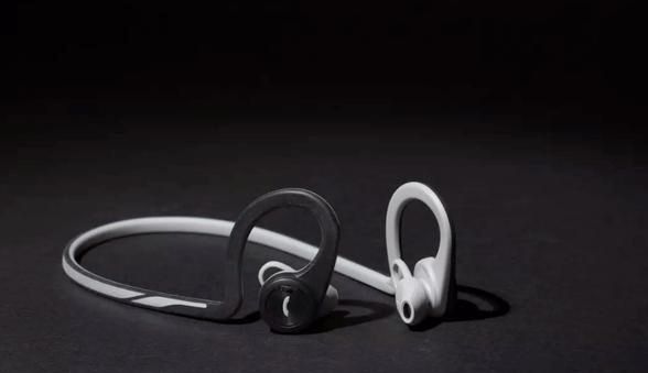 高性价比的运动耳机哪款好？缤特力PLANTRONICS BACKBEAT FIT无线运动耳机介绍