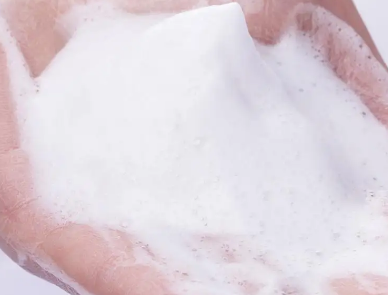 小孩子可以用洗面奶吗 小孩子能用洗面奶吗