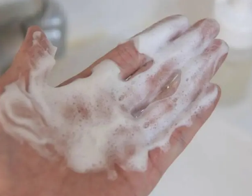 用洗面奶长痘痘怎么回事 用洗面奶后长痘什么原因