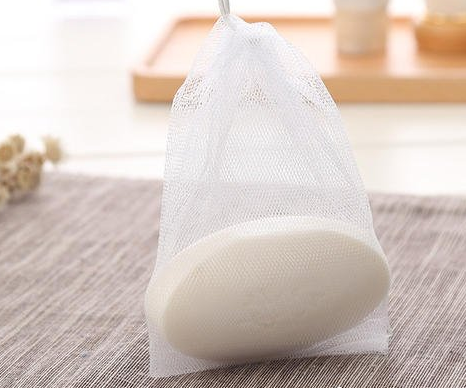 洗面奶和香皂洗脸哪个好 皂基洗面奶真的毁脸吗