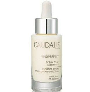 乳和精华液哪个先用比较好 乳和精华液的使用顺序是什么