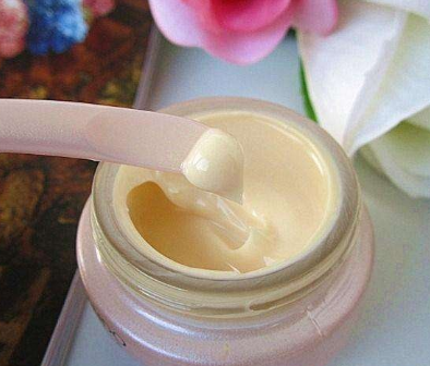 眼霜能当面霜用吗 眼霜能不能当面霜用