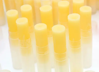 唇膏怎么做最简单 自制唇膏的方法有哪些